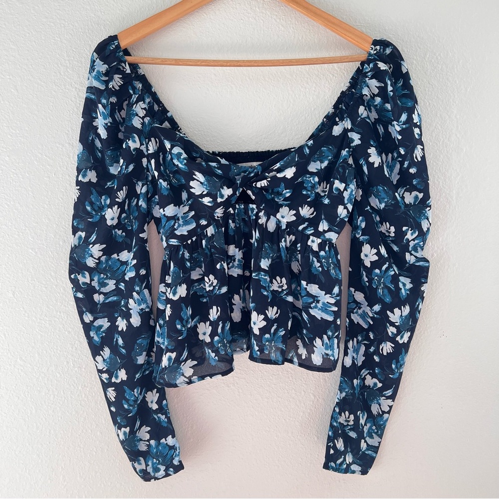 Abercrombie Blue Floral Sheer Babydoll Key Hole Going Out Date Night Top XS NWT